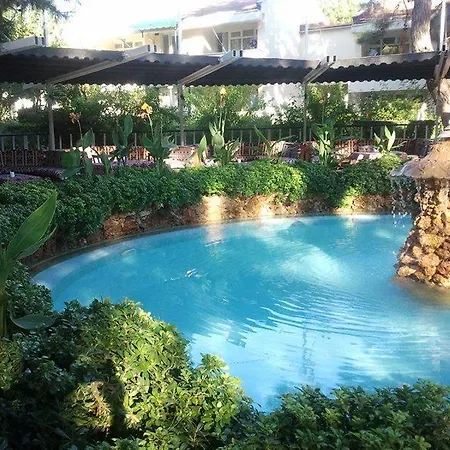 Complex Aska Costa Club